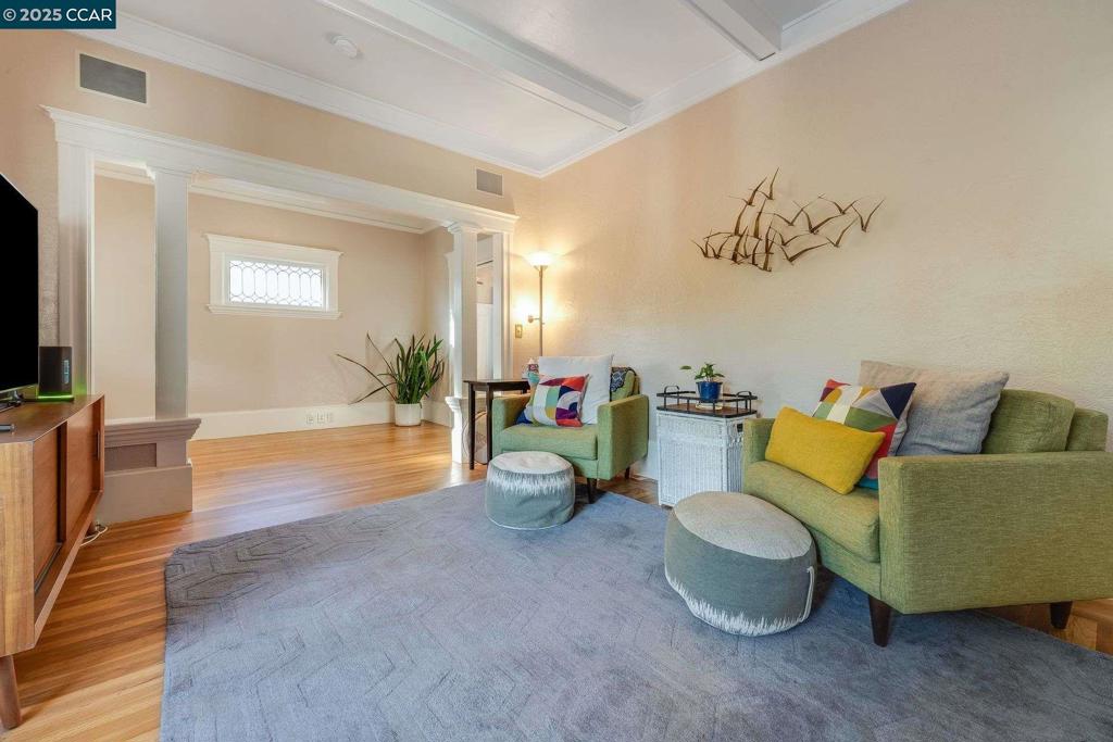 PIEDMONT AVENUE - Residential