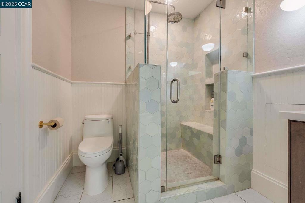 PIEDMONT AVENUE - Residential