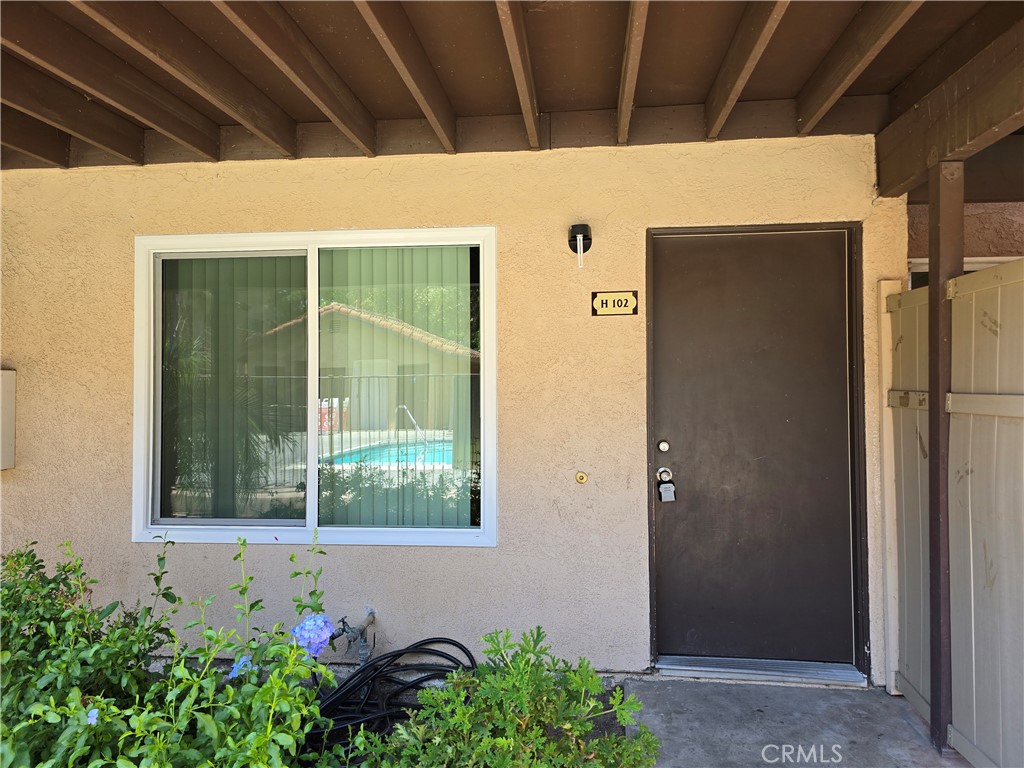 Welcome to this beautifully maintained 2-bedroom, 2-bathroom condo located in the desirable and gated Contadora Condo Community. This ground floor unit offers easy, stair-free access and features two private, fenced-in patios—perfect for relaxing or entertaining outdoors.
Inside, you'll find tile flooring in the spacious living room and both bathrooms, combining style and low-maintenance convenience. The open layout provides a comfortable living space, and the unit enjoys a premium location overlooking the community pool and spa. The kitchen has been updated with new, modern cabinetry and also features a breakfast bar.
Additional features include one assigned parking space and a detached one-car garage, offering ample parking and storage. The community also features a gated community pool/spa. Don’t miss this opportunity to lease a well-located, move-in ready condo in a quiet, established community.