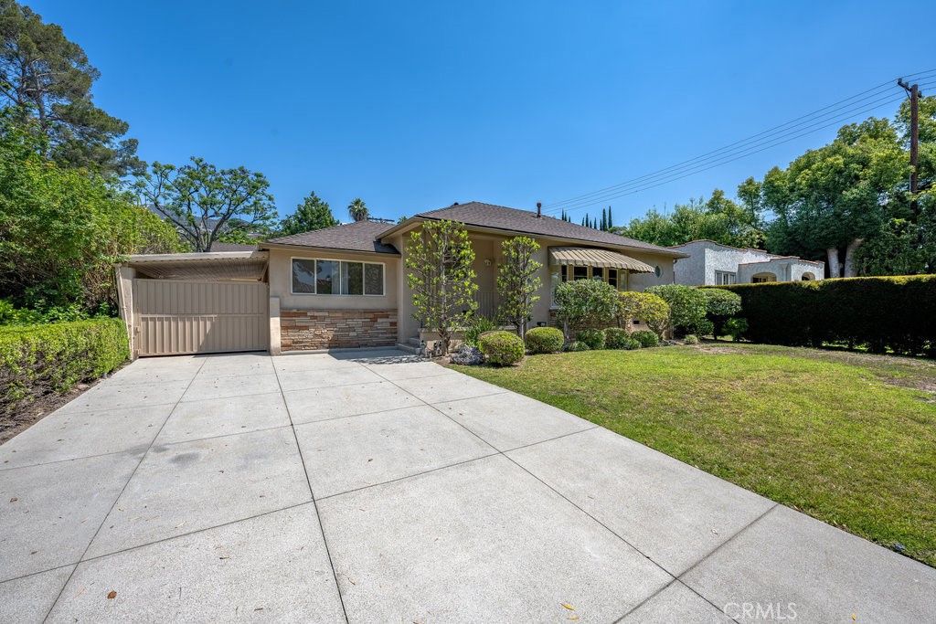 listing image 130722193680603975837