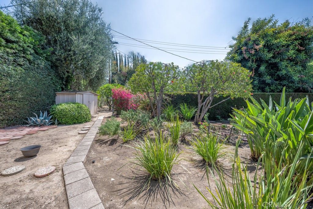 listing image 130727007824469831708
