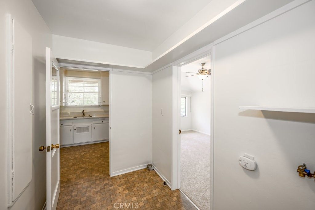 listing image 130726777325532776583