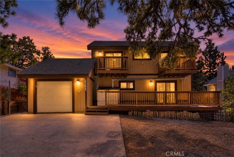 Photo of 30772 Knoll View DR, Running Springs, CA 92382 (MLS # HD26198312)