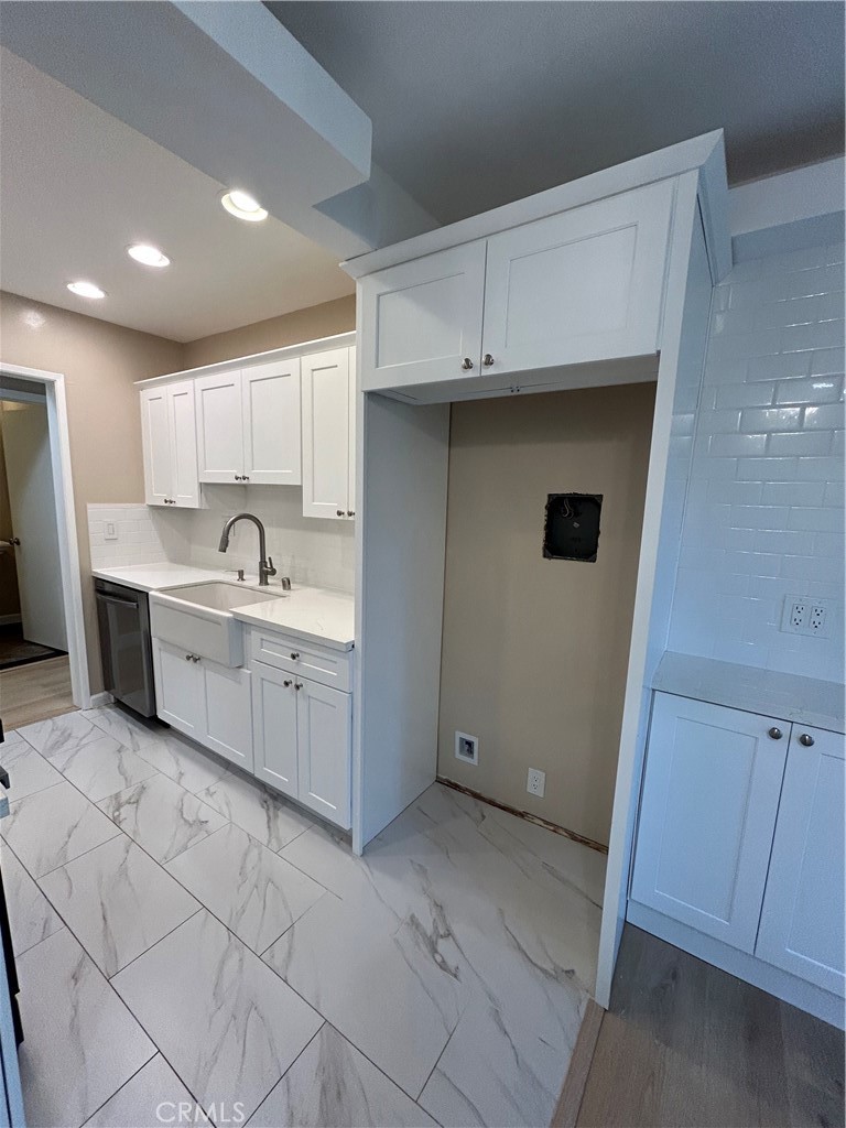 Woodlake Village (WDLK) - Residential