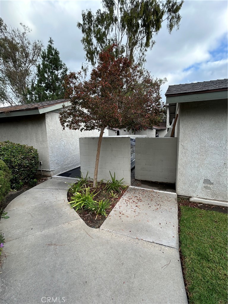 Woodlake Village (WDLK) - Residential