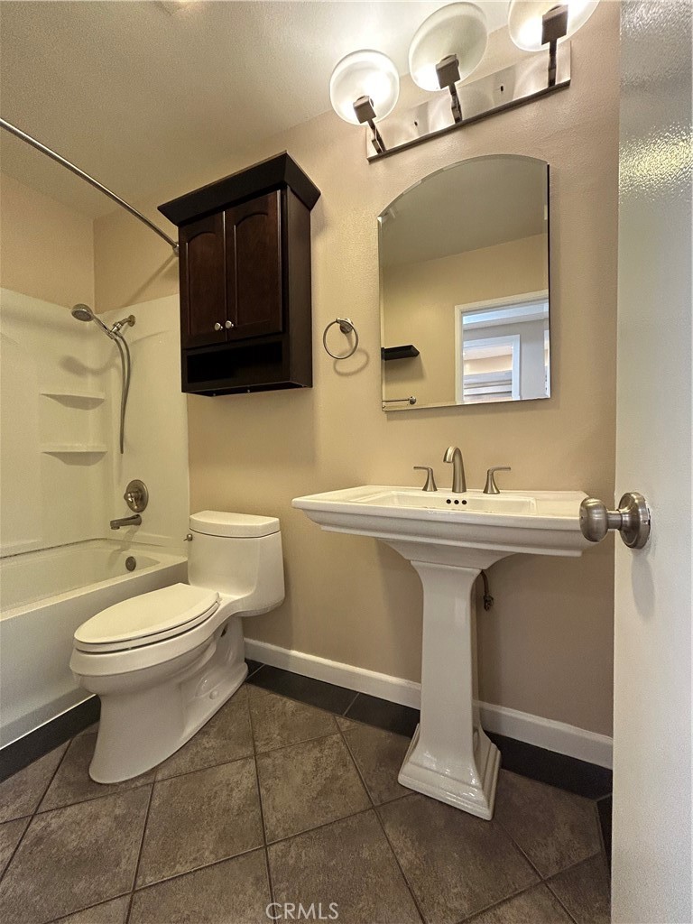 Woodlake Village (WDLK) - Residential