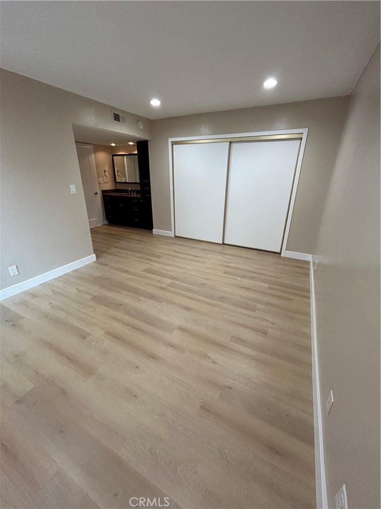 Woodlake Village (WDLK) - Residential