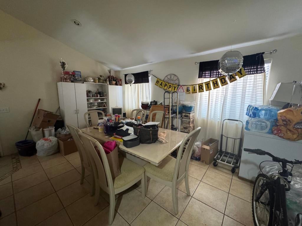 52990 Avenida Obregon