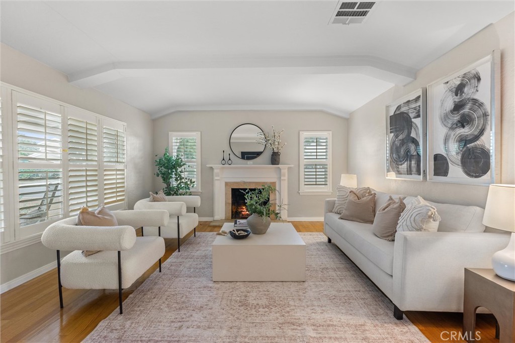 2692 San Francisco Avenue