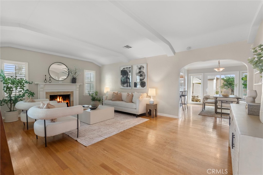 2692 San Francisco Avenue