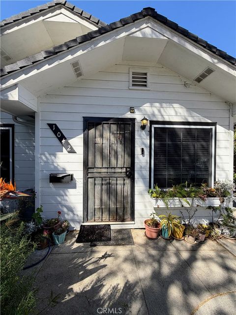Photo of 1042 W 15th St, San Pedro, CA 90731 (MLS # SR26061083)