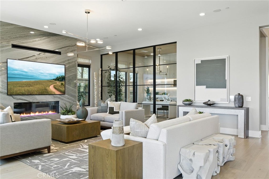 433 Narcissus, Irvine CA 92602 - Photo 8