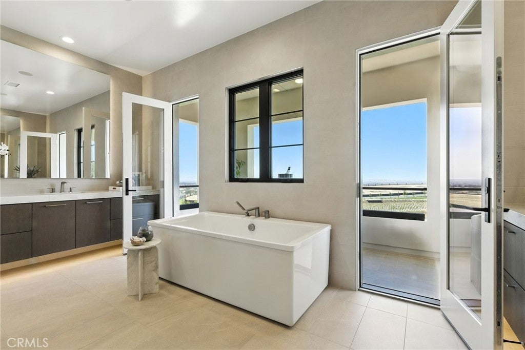 433 Narcissus, Irvine CA 92602 - Photo 29