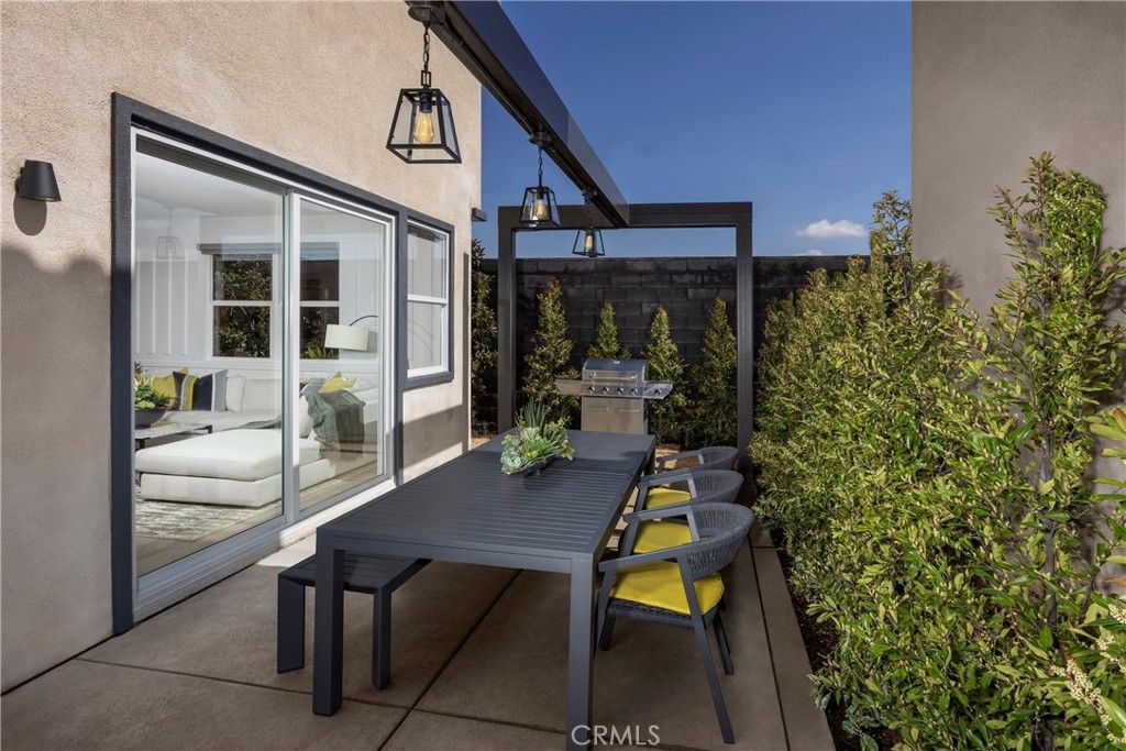 Photo of 4806 Milkweed Court, Fontana, CA 92336 (MLS # OC26082318)