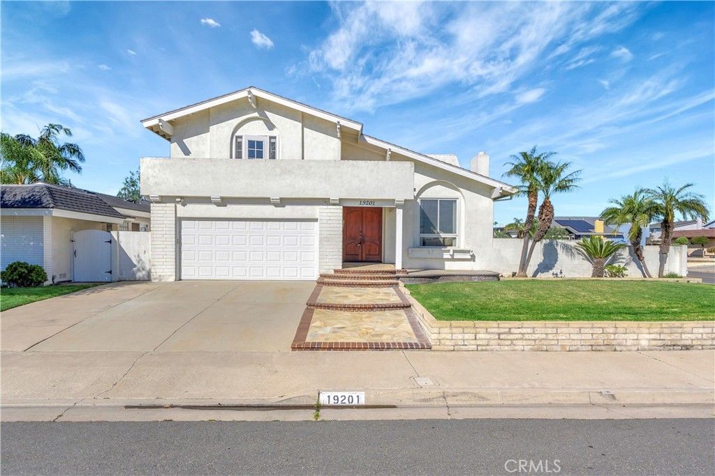 Photo of 19201 Sherborne Lane, Huntington Beach, CA 92646 (MLS # ND26065404)
