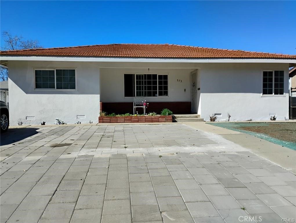 Welcome to this fantastic opportunity in the heart of Beaumont! Nestled in an established and quiet neighborhood, this well-maintained property offers the perfect blend of comfort, charm, and incredible income potential.
Whether you’re an investor looking to generate passive income or a homeowner seeking extra space for extended family, rental, — this home checks all the boxes. The spacious layout and versatile design make it ideal for multi-generational living.
Located in one of Beaumont’s most desirable and peaceful communities, you’ll enjoy the tranquility of mature trees, well-kept homes, and friendly neighbors — all just minutes from schools, shopping, dining, and easy freeway access. Check out the supplements.
Don’t miss out on this rare find that combines location, flexibility, and the opportunity to add to your real estate. portfolio.