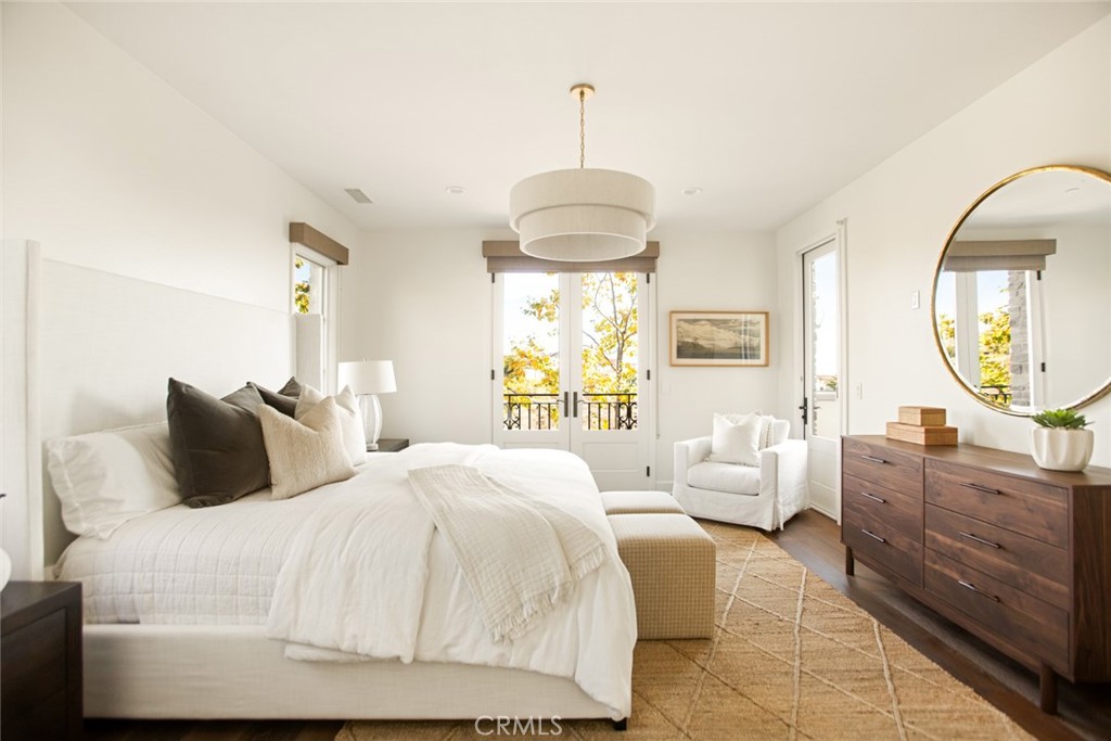 Sea Summit - Residential