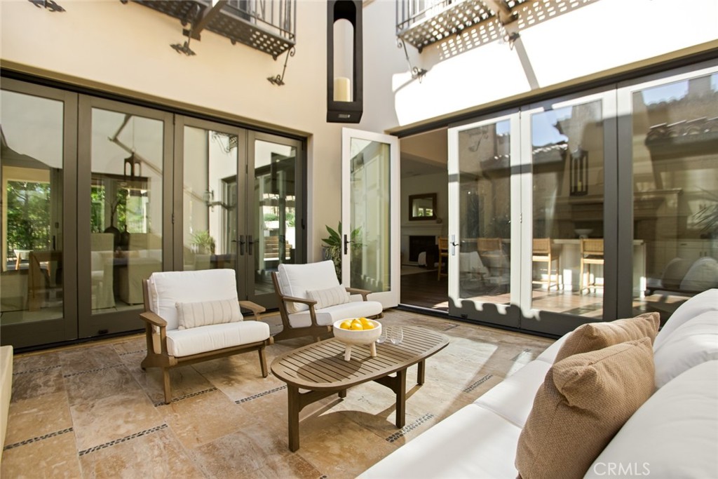 Sea Summit - Residential