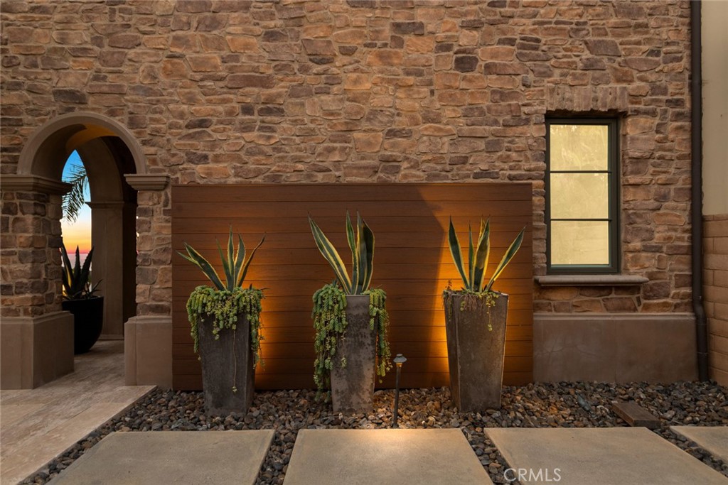 Sea Summit - Residential