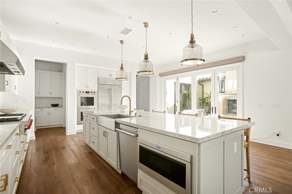 Sea Summit - Residential