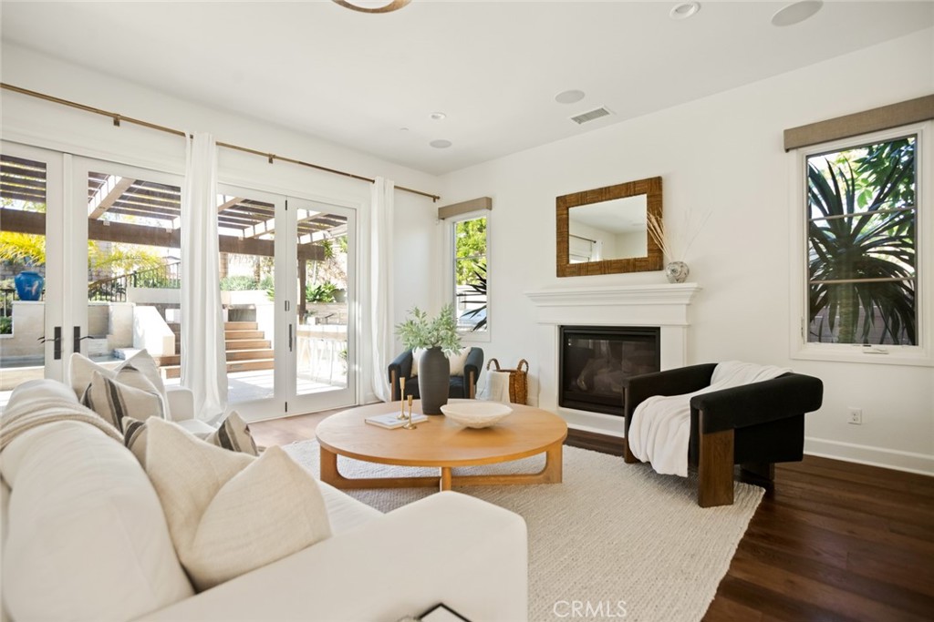 Sea Summit - Residential