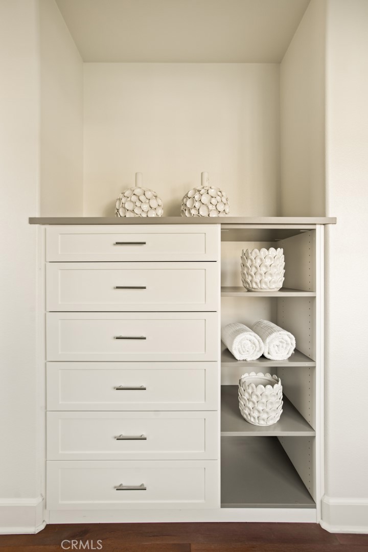 Sea Summit - Residential