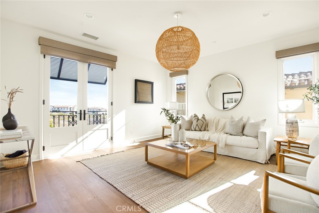 Sea Summit - Residential