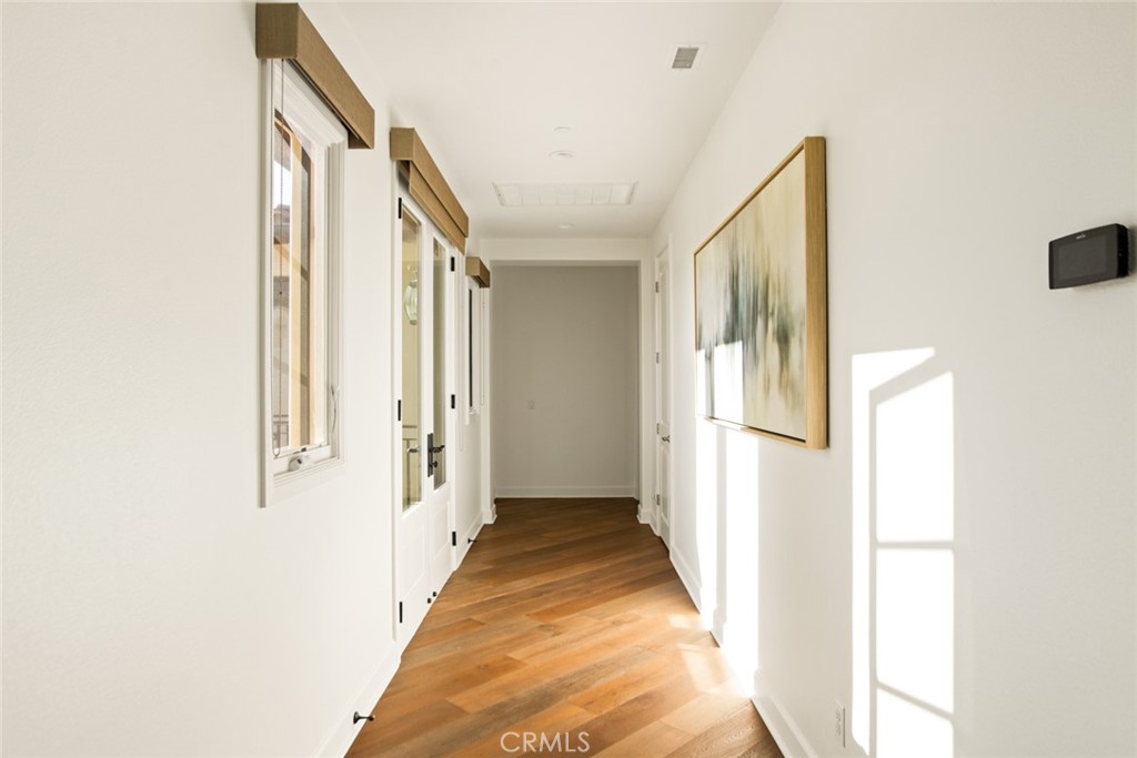 Sea Summit - Residential