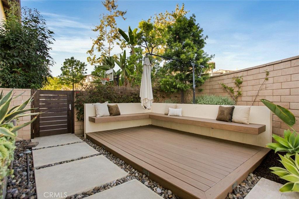 Sea Summit - Residential