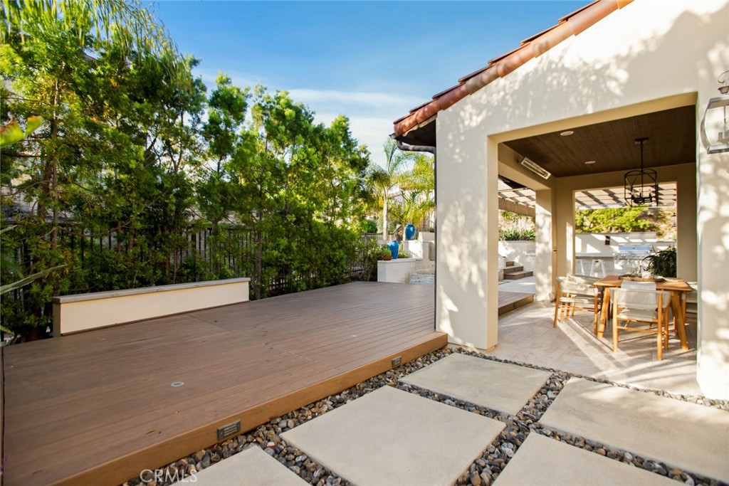 Sea Summit - Residential