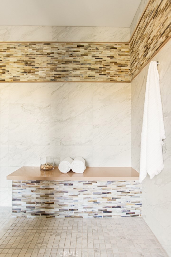 Sea Summit - Residential