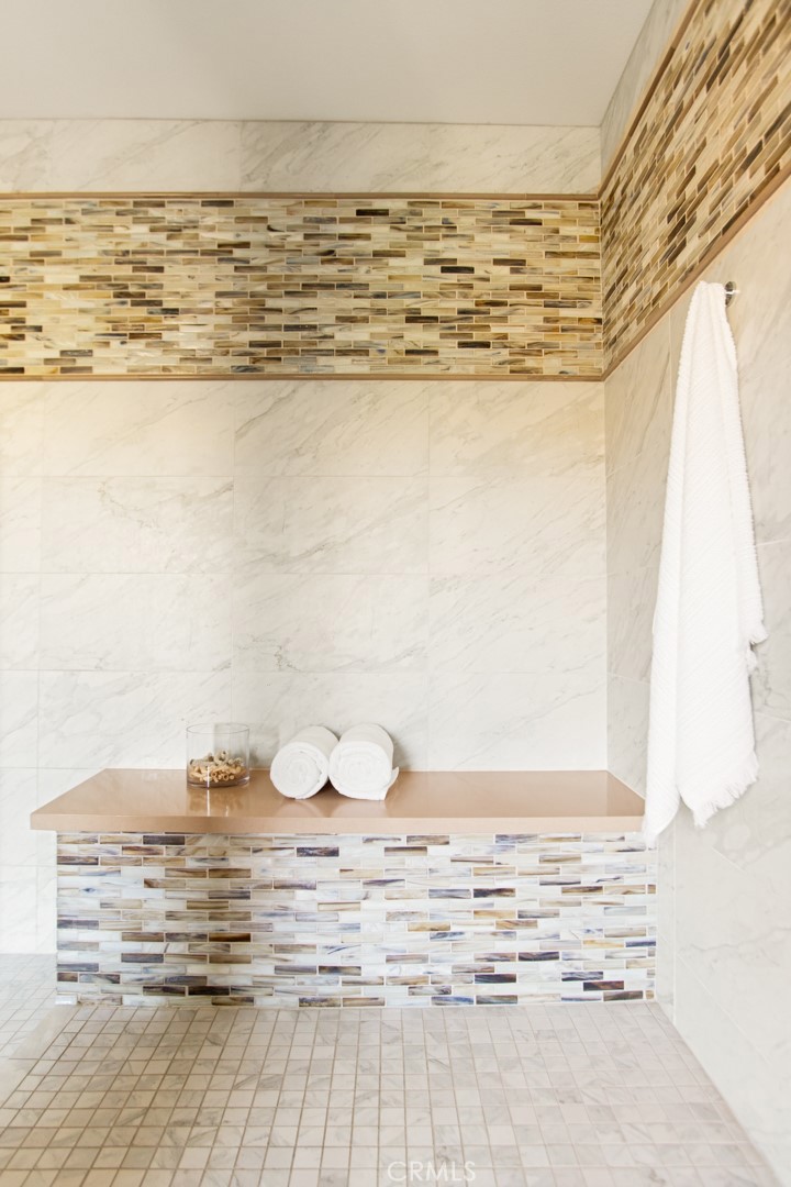 Sea Summit - Residential
