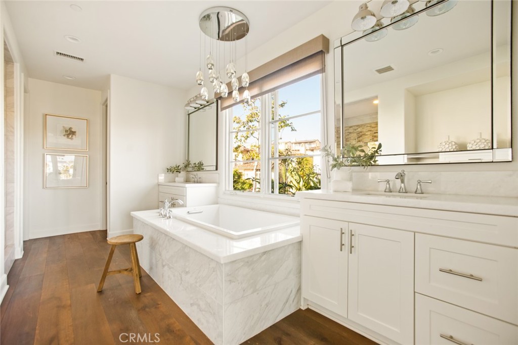 Sea Summit - Residential