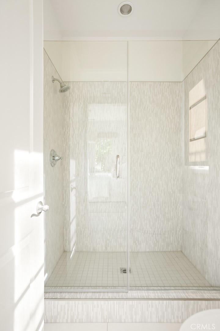 Sea Summit - Residential