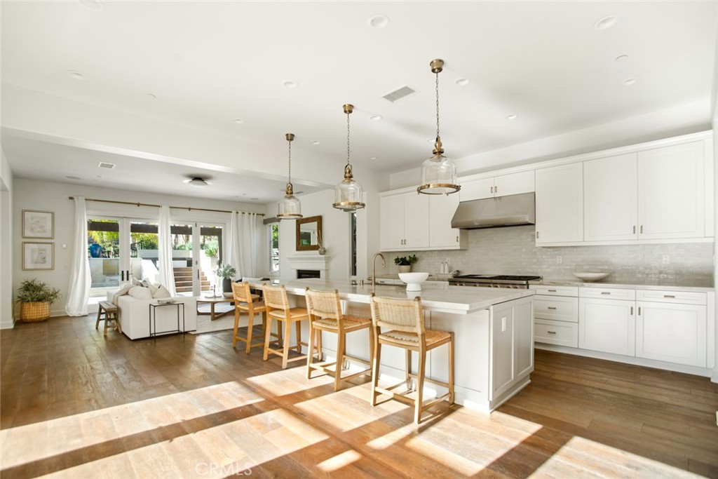 Sea Summit - Residential