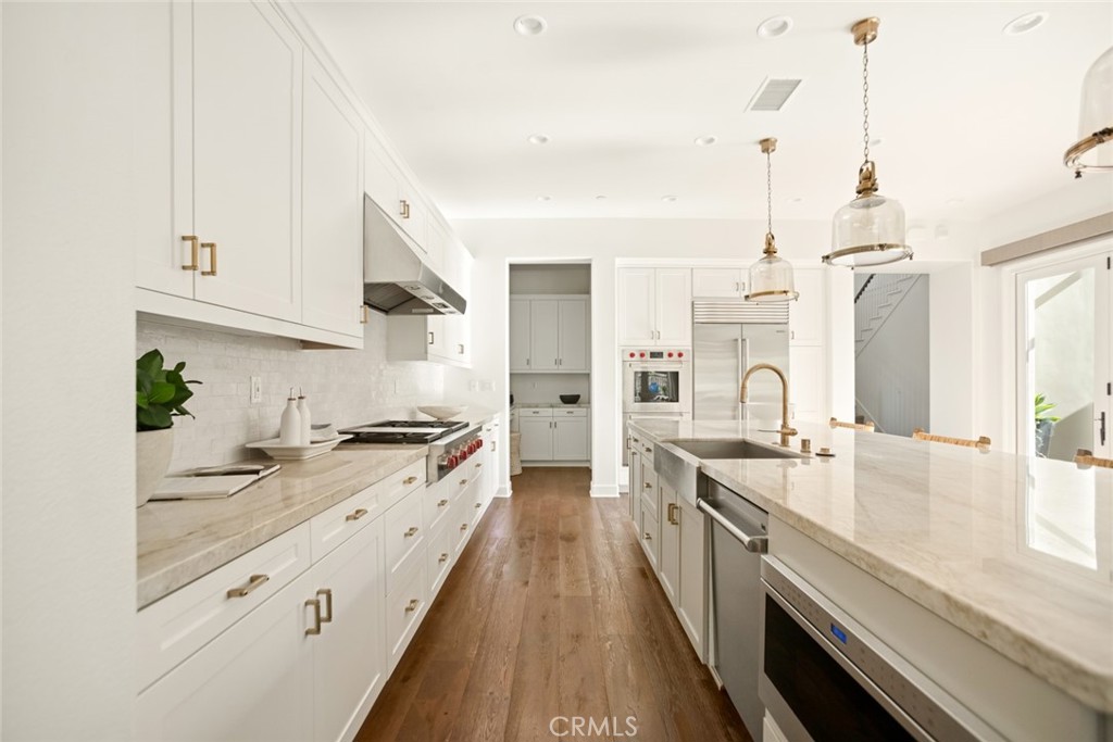 Sea Summit - Residential