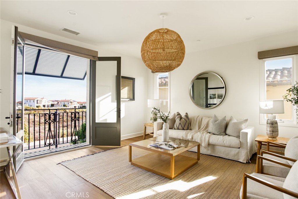 Sea Summit - Residential