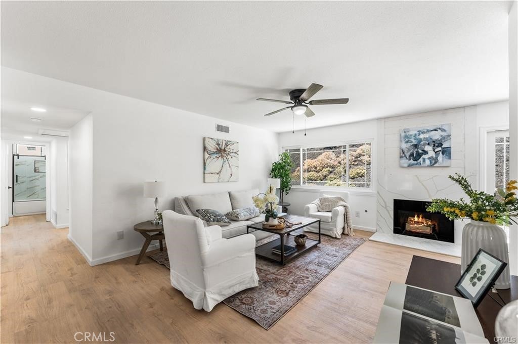29147 Lotusgarden