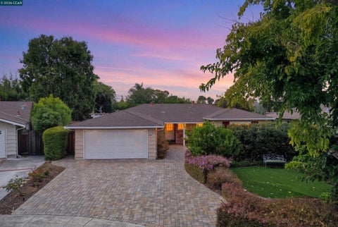 Photo of 3820 Thrush Ct CT, Santa Clara, CA 95051 (MLS # 41149114)
