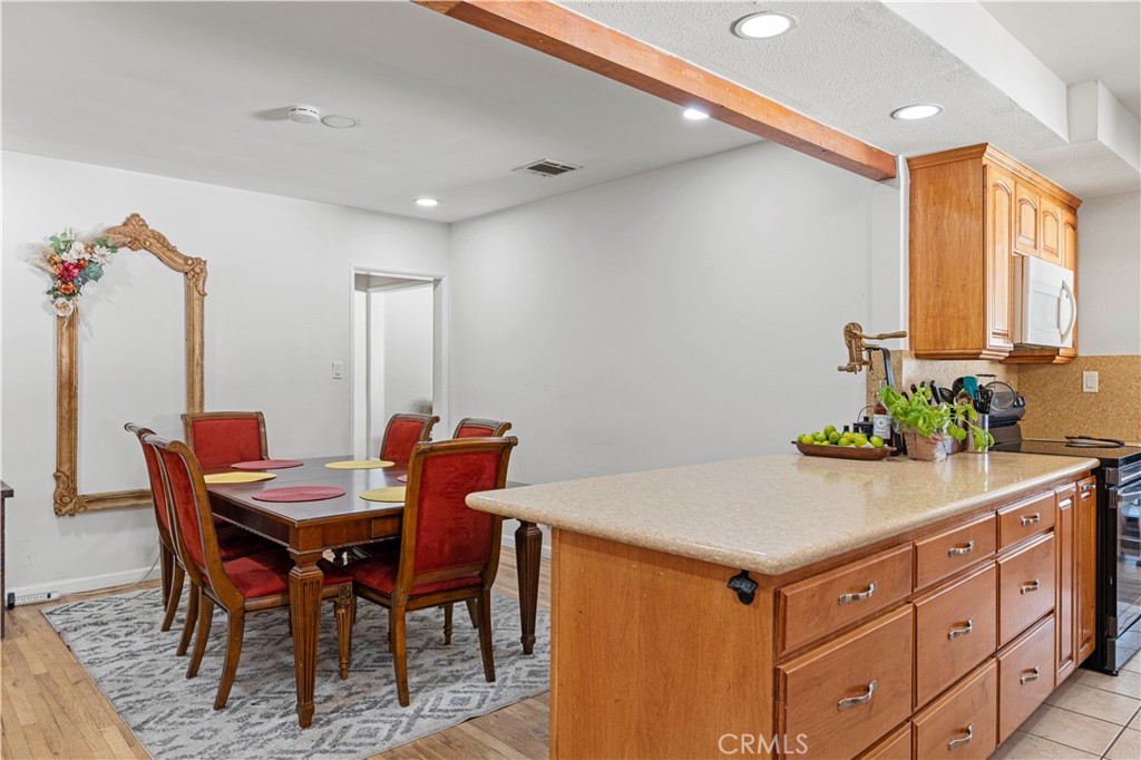 18229 Strathern Street