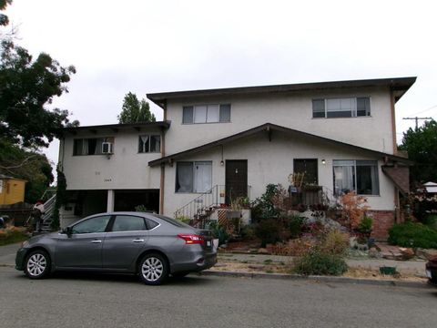 Photo of 5963 Maccall St, Oakland, CA 94609 (MLS # ML82023893)