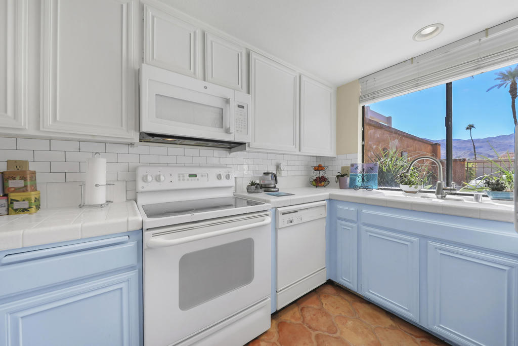 Sunrise C.C. - Residential