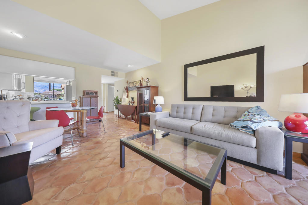 Sunrise C.C. - Residential