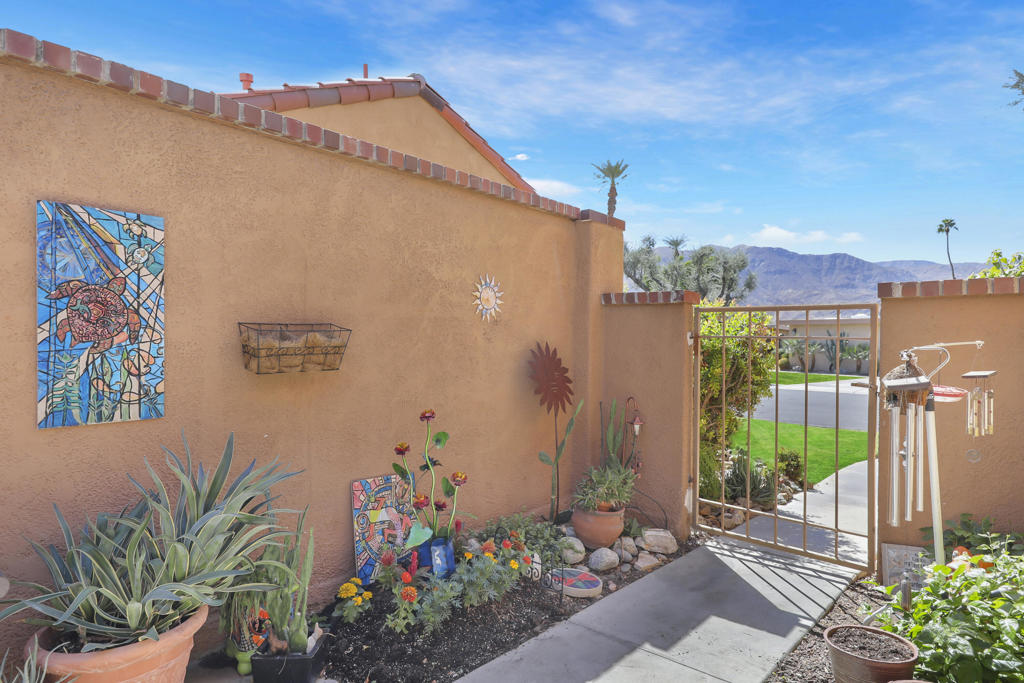 Sunrise C.C. - Residential