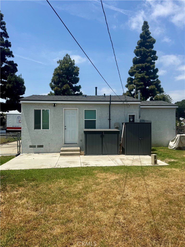 5046 Pacific Avenue