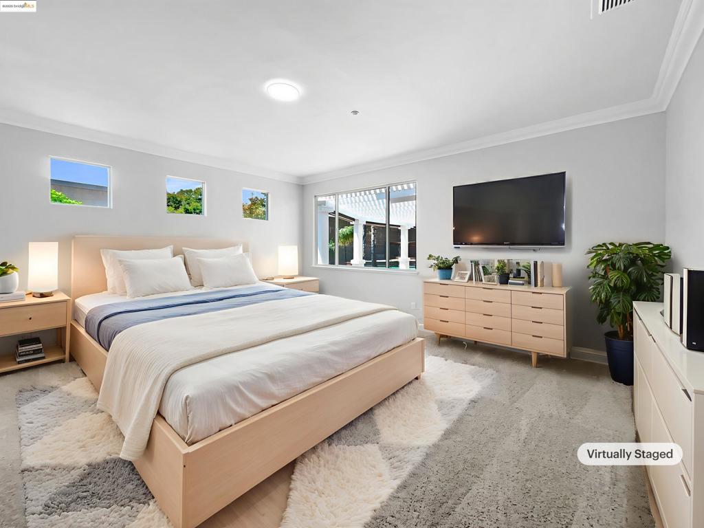 1127 Santa Margherita WAY