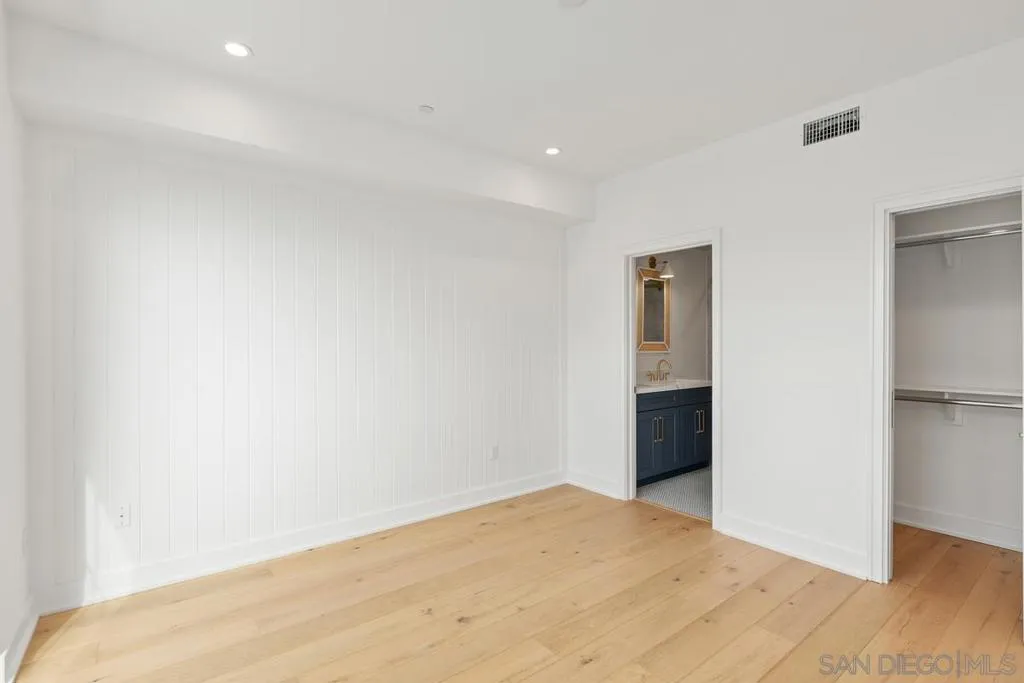 Coronado, California 92118, United States, 3 Bedrooms Bedrooms, ,3 BathroomsBathrooms,Residential,Active,159297