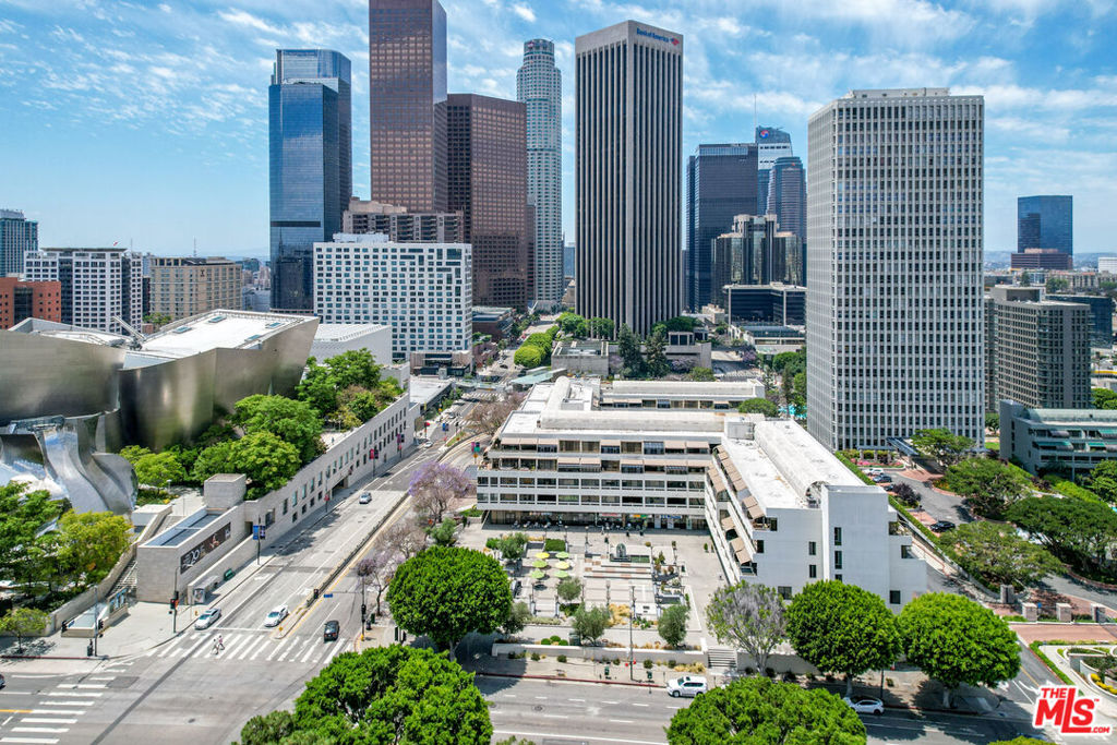 121 S Hope Street 431