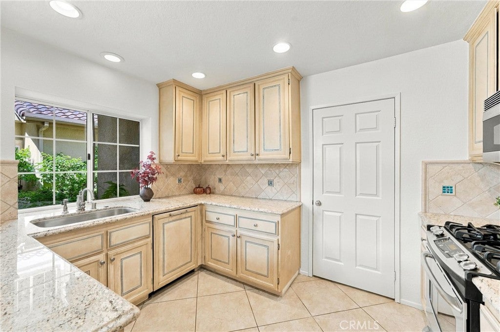 88 Fulmar Lane, Aliso Viejo CA 92656 - Photo 12