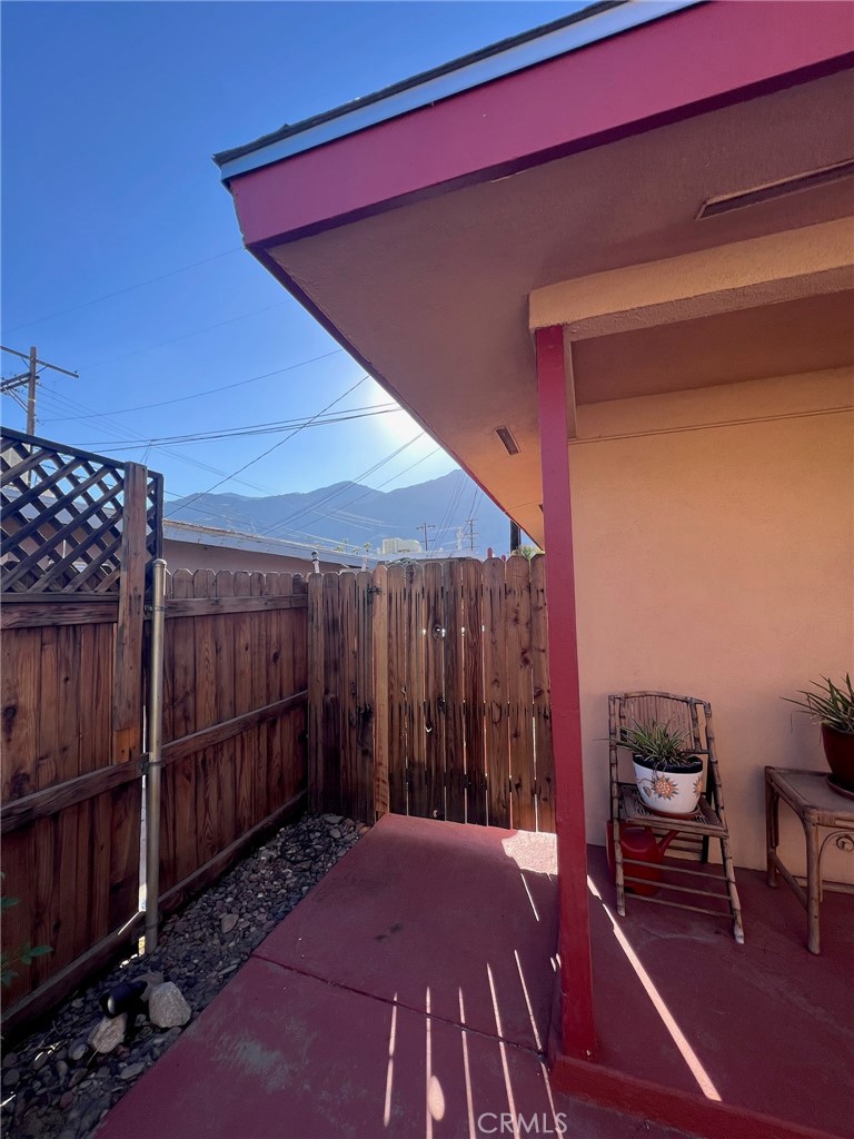 583 S Calle Abronia